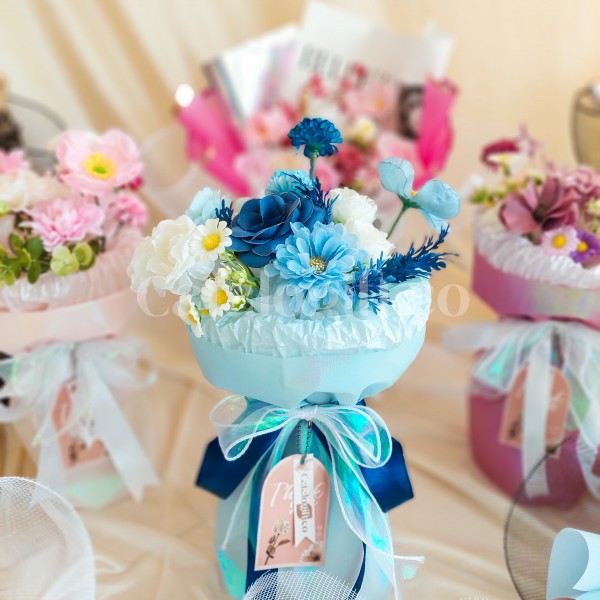 Graphic Design & Custom Gift